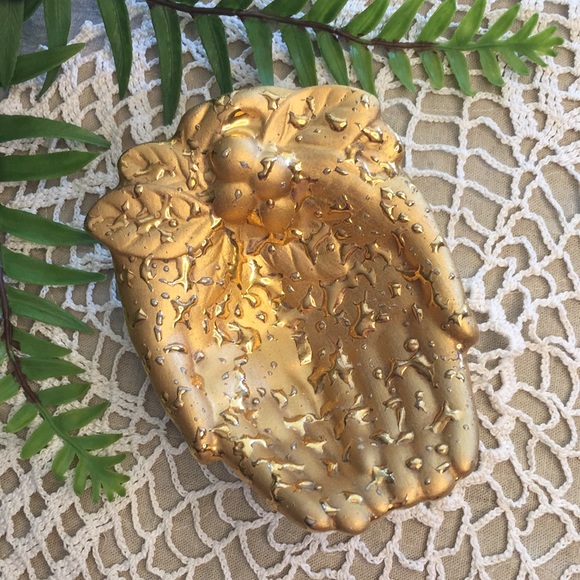 Vintage Weeping Bright 22K Accented Hands Dish